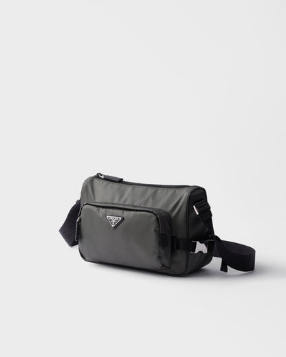 Sac de taille moyenne porté épaule en Re-Nylon et cuir Saffiano