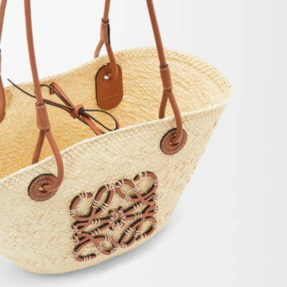 Loewe - Petit panier Anagram en palmier Iraca et cuir de veau Natural Tan