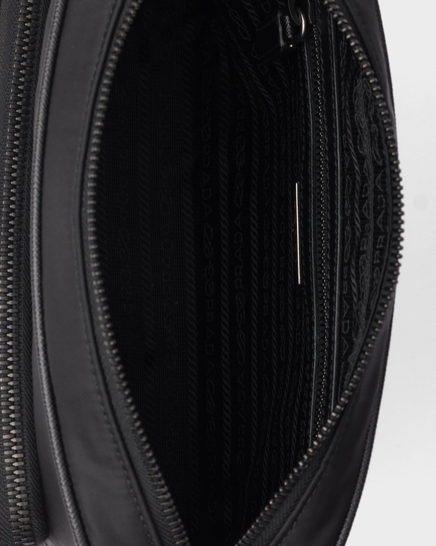 Petit sac porté épaule en Re-Nylon et cuir Saffia